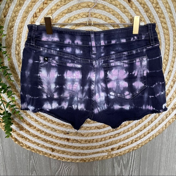 Blackheart Purple Tie Die Low Rise Shorts Size 5 - Picture 2 of 8